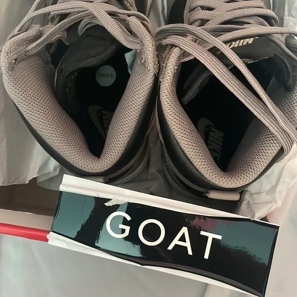 Women’s Nike Dunk High Fossil size 6 - Picture 8 of 10